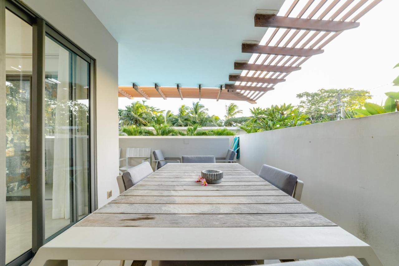 Beachcove Apt No 1 Pereybere Beach Exterior photo