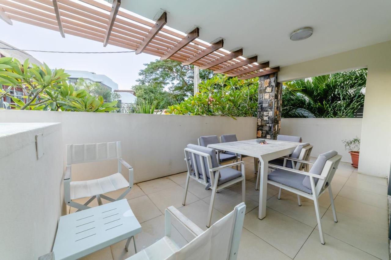 Beachcove Apt No 1 Pereybere Beach Exterior photo