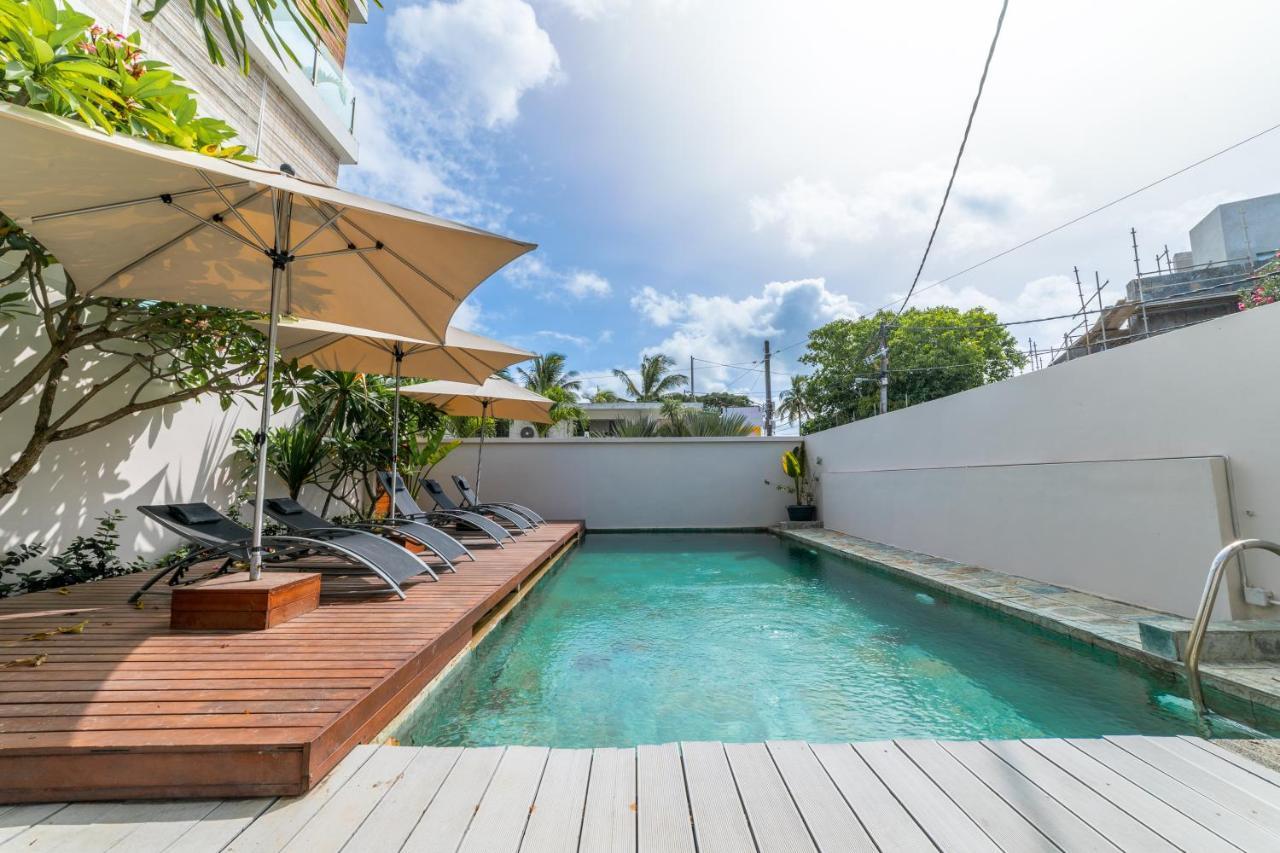 Beachcove Apt No 1 Pereybere Beach Exterior photo